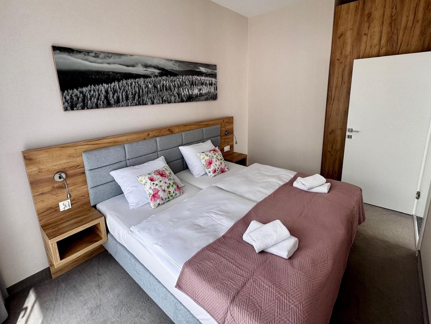 Sw Apartamenty Czarna Gora Sienna  Bagian luar foto